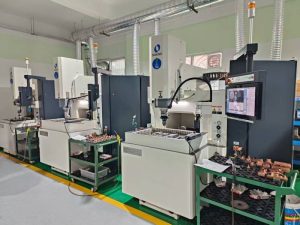 CNC machining part geometry analysis showing toolpath simulation and cutting limitations in CAD design