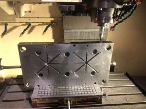 CNC machined mold parts injection mold structure diagram