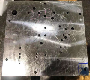 Steel injection molds manufacturing for high volume plastic injection molding
