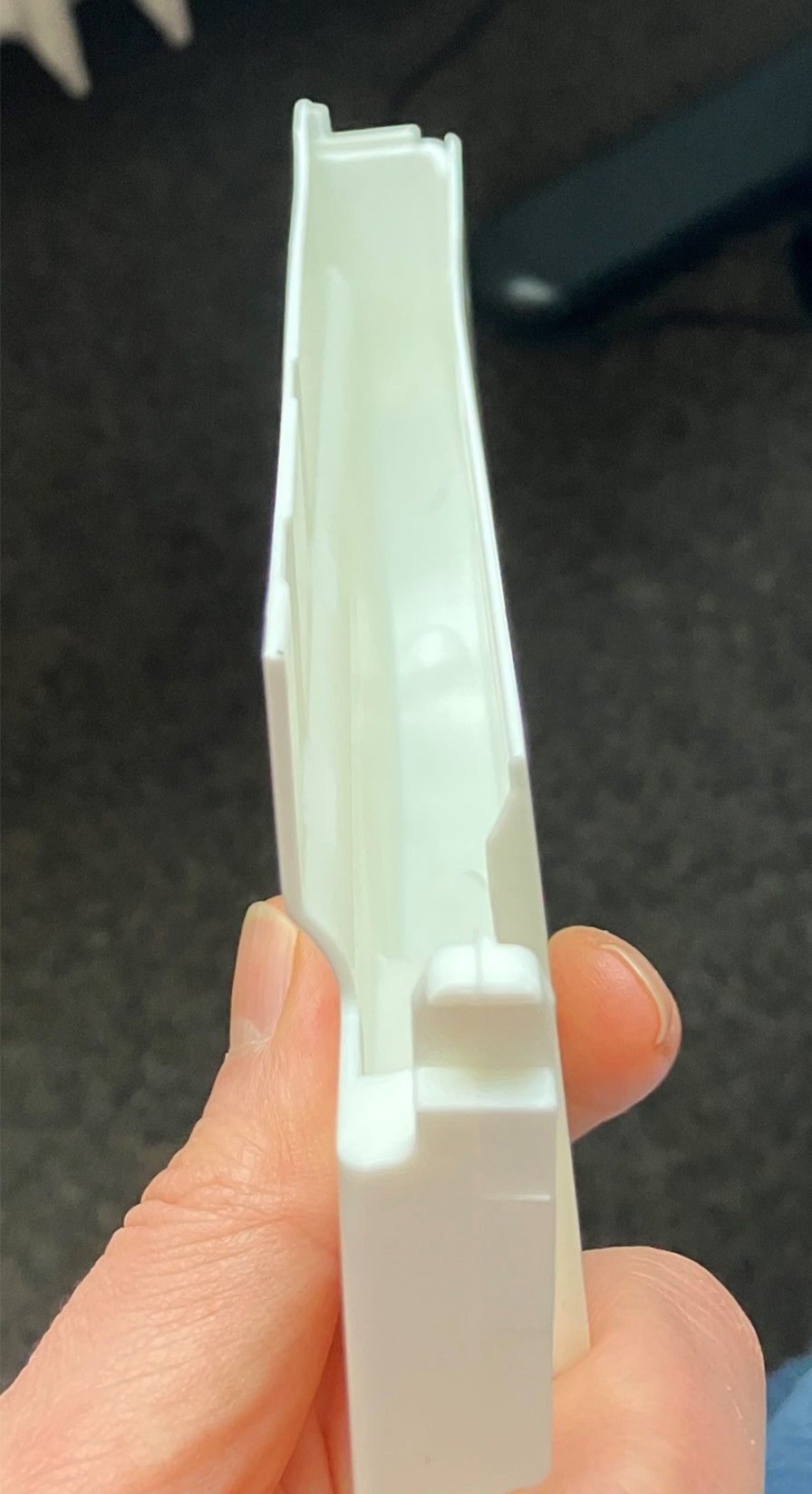 PA66 injection molding for moisture and warpage control