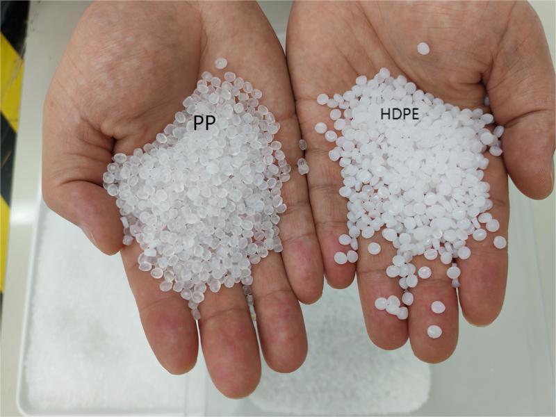 HDPE vs PP injection molding material comparison