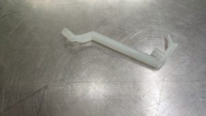 Injection mold gate size and runner design showing plastic flow from the runner into the cavity