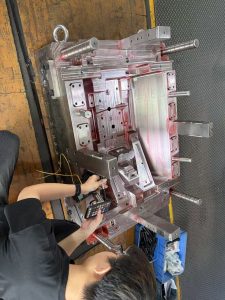 Mold steel hardness testing for injection mold components